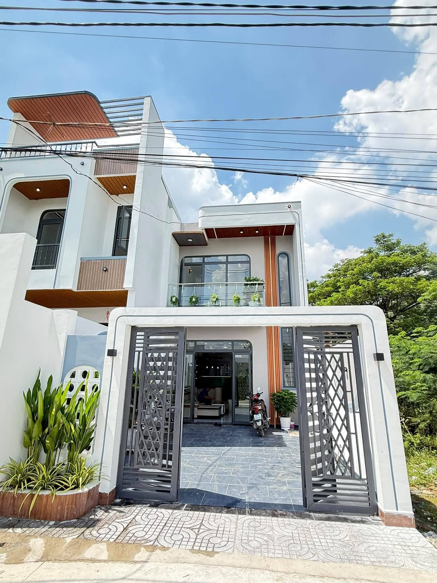 Bán nhà 90m² 3 PN/3 WC, Mỹ Hạnh Nam, Đức Hòa