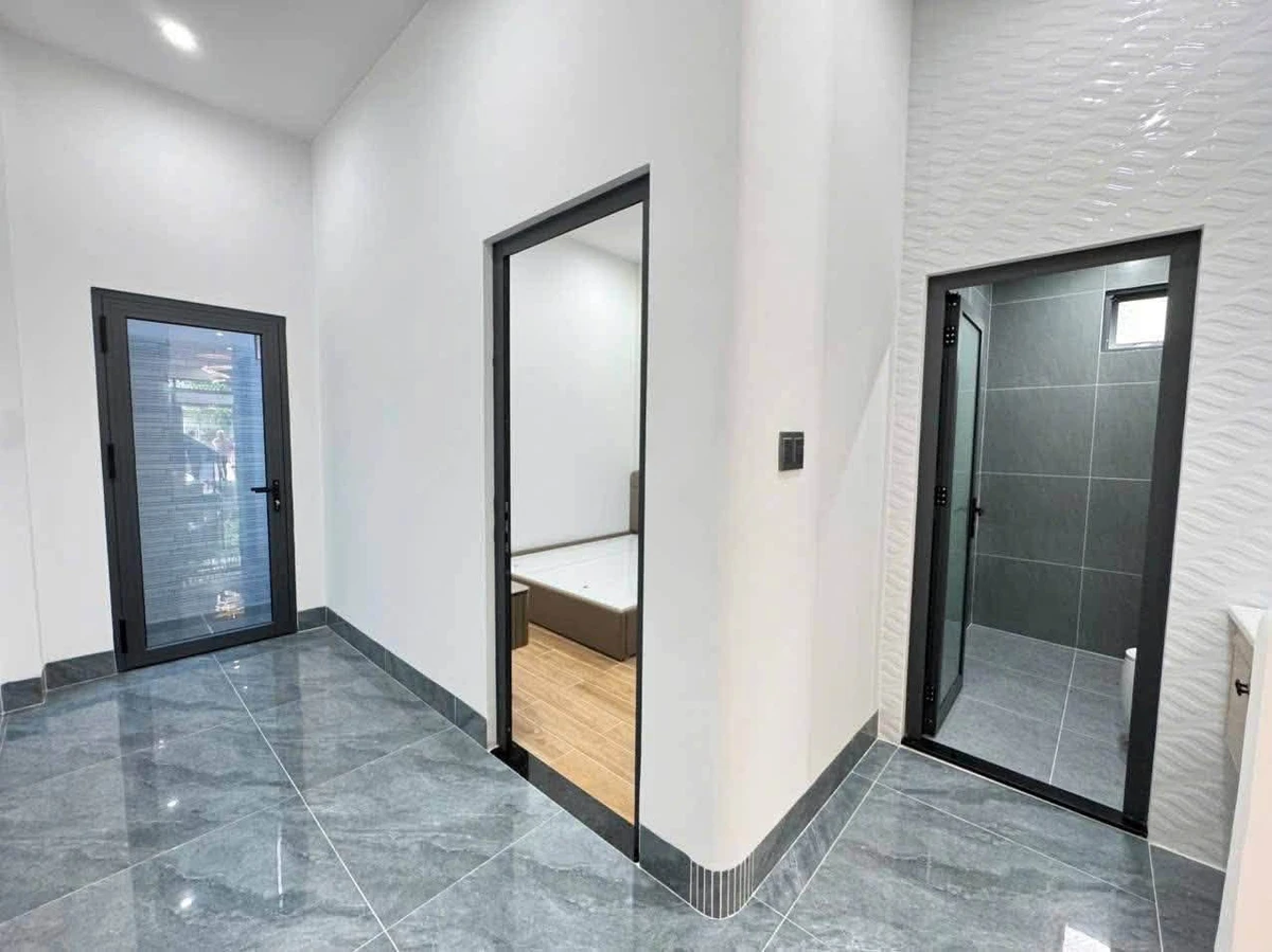 Bán nhà 1 trệt 1 lầu 5x20m, 3PN, đường Trần Đại Nghĩa gần vòng xoay An Lạc, giá 800 triệu - Ảnh thu nhỏ 5