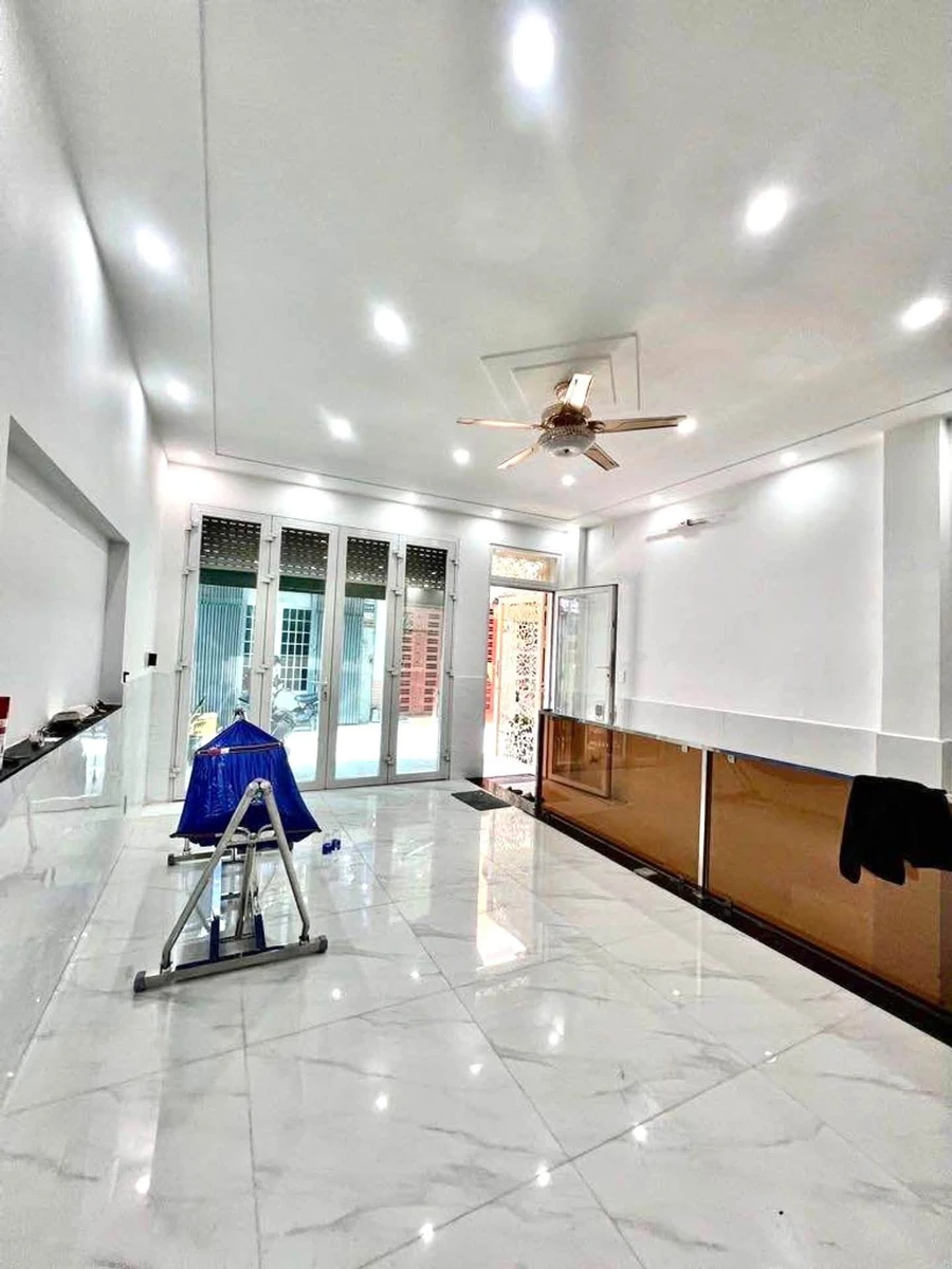 Bán nhà 5x10m hẻm 7m thông Mã Lò, sát chợ Bình Trị Đông, Bình Tân, giá khoảng 6 tỷ - Ảnh thu nhỏ 3