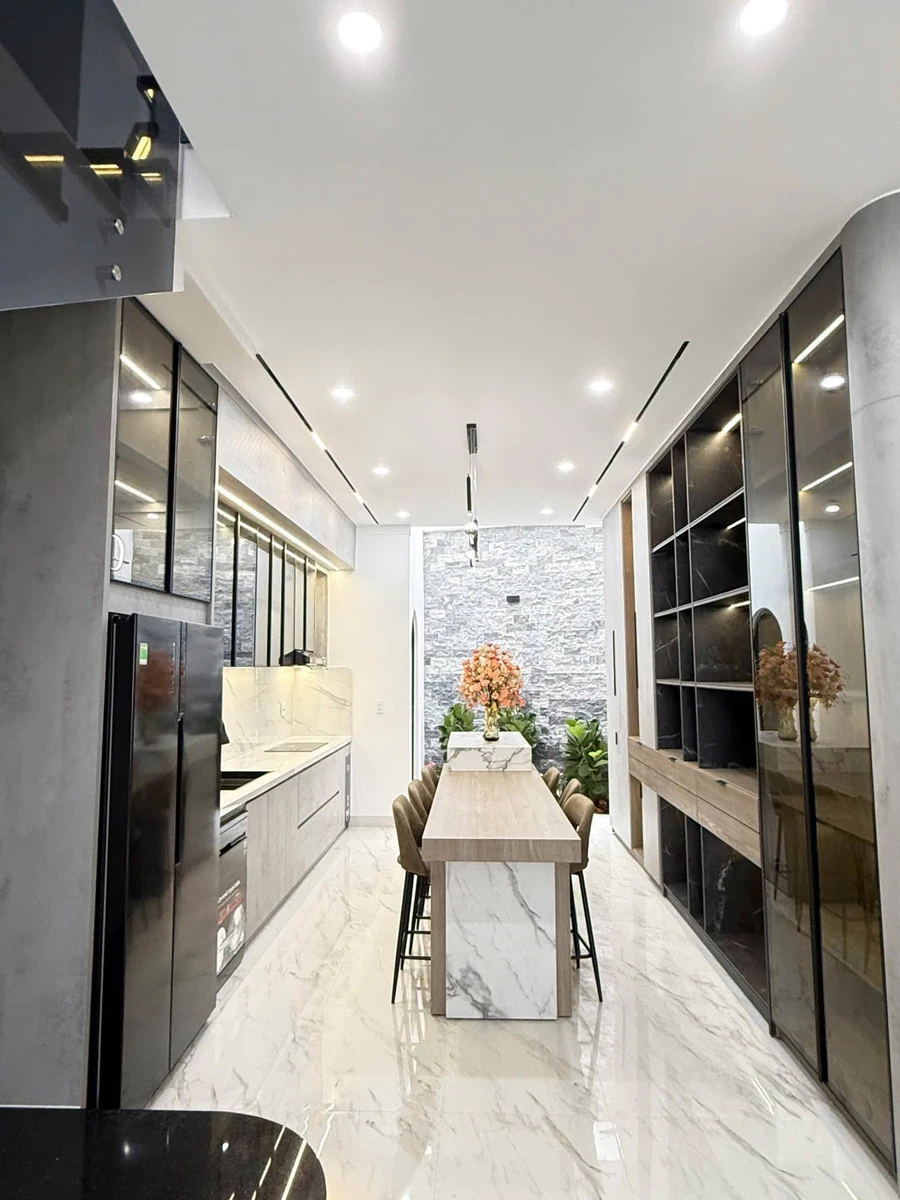 Bán nhà mặt tiền 4x23m (92m²) 3PN 3WC Quận 1 giá 4.85 tỷ - Ảnh thu nhỏ 3
