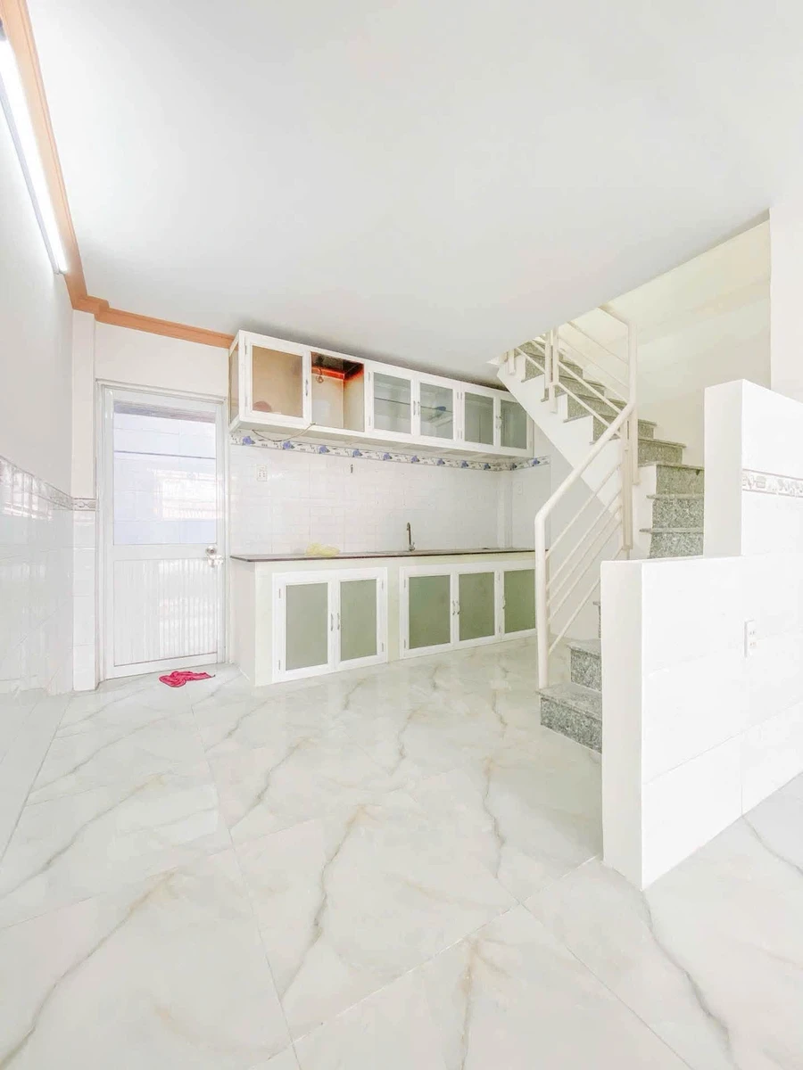 Bán nhà mặt tiền xế hơi 56m2 Quận 5 giá 5 tỷ - Ảnh thu nhỏ 5