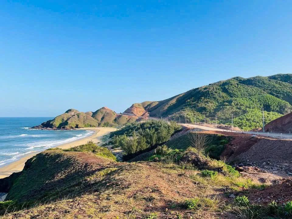 Bán đất 150m² 3 mặt tiền hướng Đông, nhìn biển Gia Lai - Ảnh thu nhỏ 4