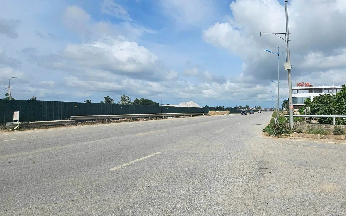 Bán shophouse 200m2, mặt tiền 10m, Đại Lộ Nam Sông Mã, 7 tỷ - Ảnh thu nhỏ 2