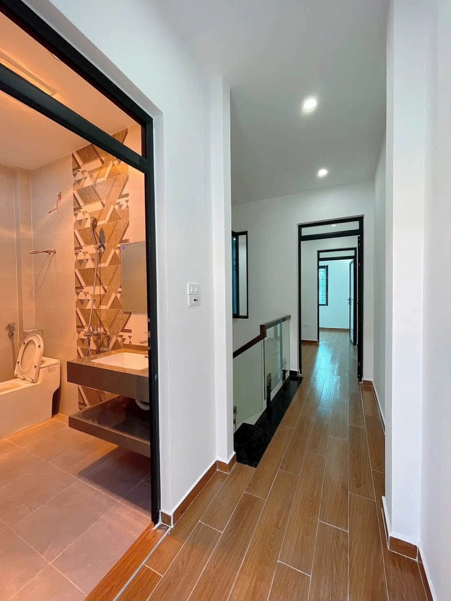 Bán nhà 3 tầng 60m2, 3PN, 3WC, Lê Hồng Phong - Ảnh thu nhỏ 4
