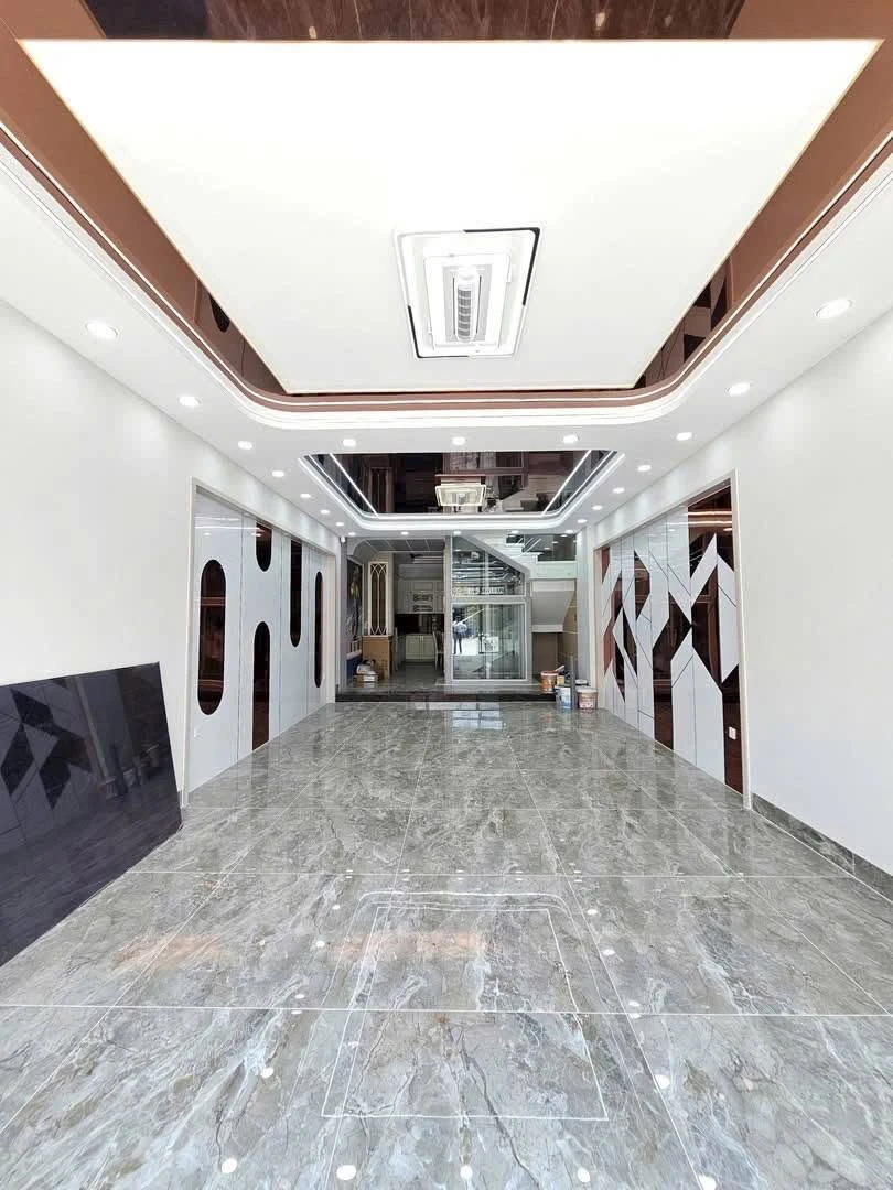 Bán gấp nhà mặt tiền đường Hai Bà Trưng 90m2, 1 trệt 3 lầu 1 tum, thang máy, phường Đông Hòa, Dĩ An - Ảnh thu nhỏ 3