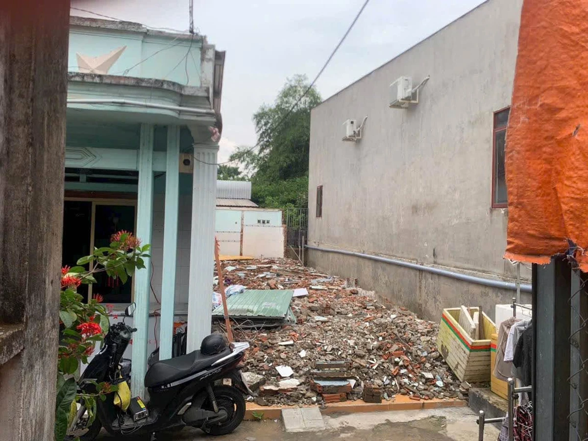 Bán đất thổ cư mặt tiền đường Đình Phong Phú 250m2 giá 18,5 tỷ, Quận 9 - Ảnh thu nhỏ 2