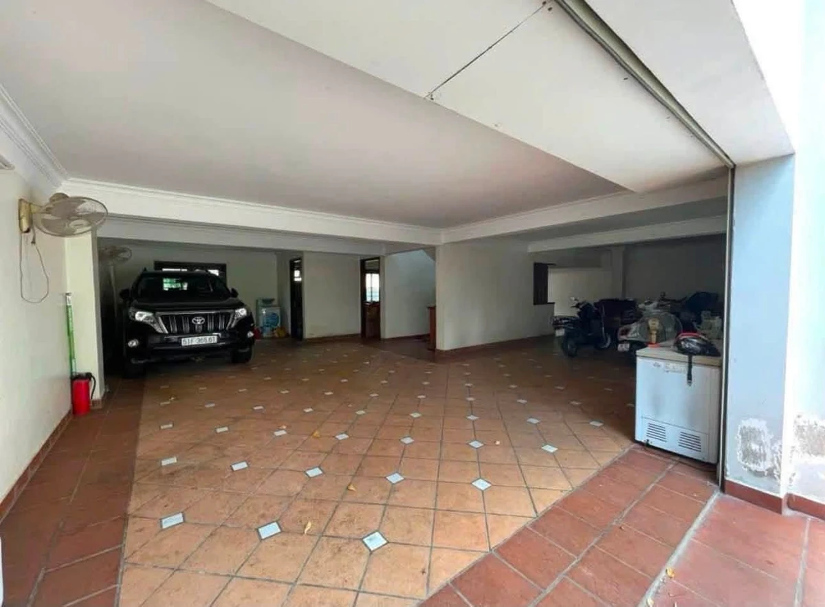 Bán biệt thự sân vườn 420m2 sau Gigamall, Hiệp Bình Chánh, Thủ Đức giá 36 tỷ - Ảnh thu nhỏ 3