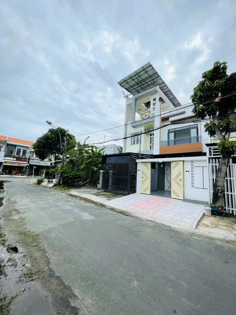 Bán nhà 1 trệt 1 lầu mặt tiền Hồ Thiên Phó, Rạch Giá - 125m² - Ảnh 1