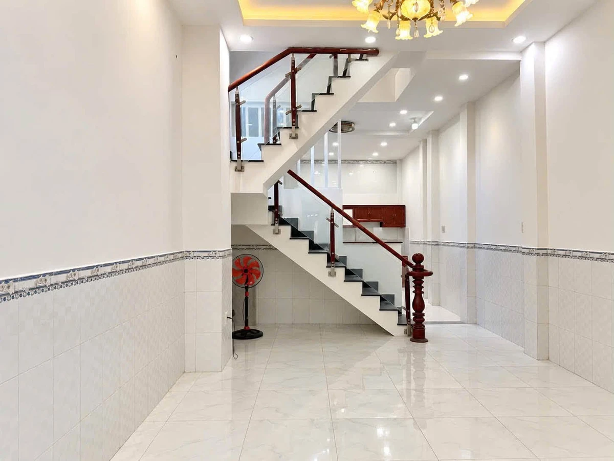 Bán nhà hẻm 43m² 1 trệt 3 lầu 5PN gần đường Tân Mỹ, Quận 7, giá 5,5 tỷ - Ảnh thu nhỏ 5