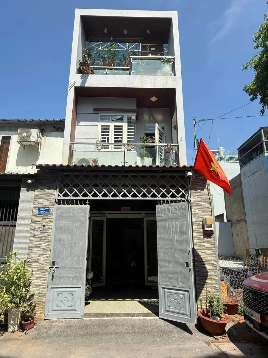 Bán nhà mặt tiền Lò Lu 69m² 3 phòng ngủ 7.3 tỷ Thủ Đức - Ảnh 1