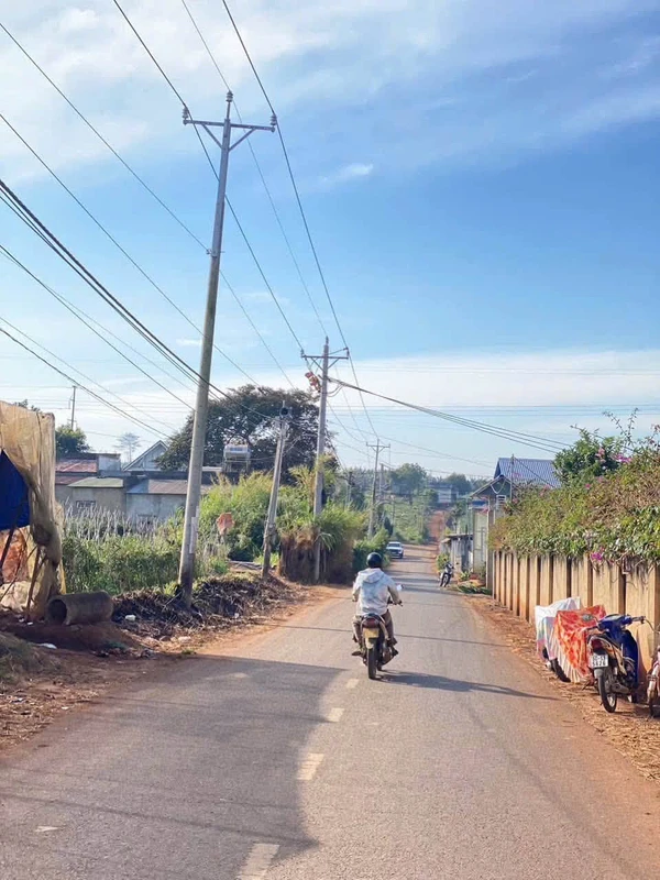 Bán đất thôn 2 Đạ Ròn 1480m2, 1 tỷ 8