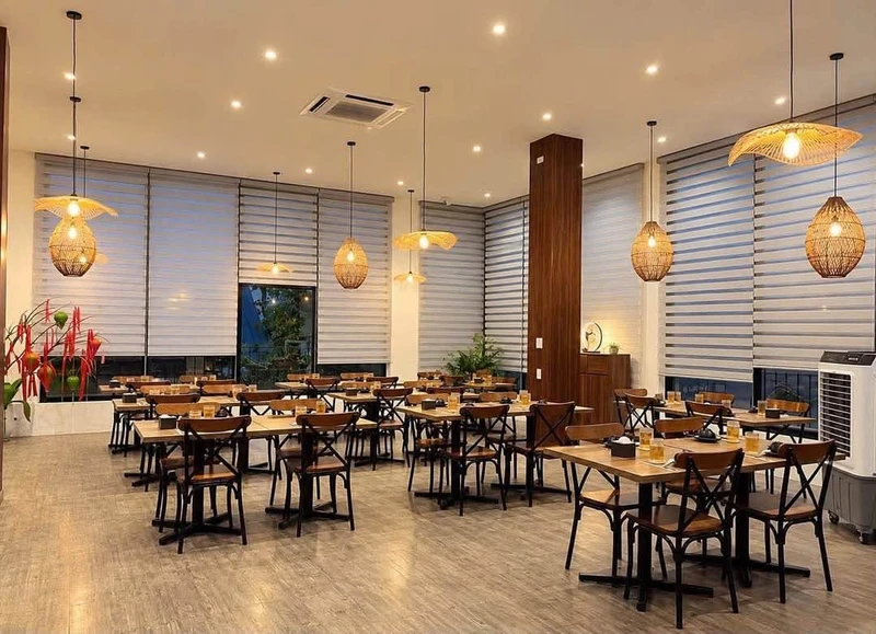 Cho thuê nhà mặt tiền Q1, 140m², 60 triệu/tháng
