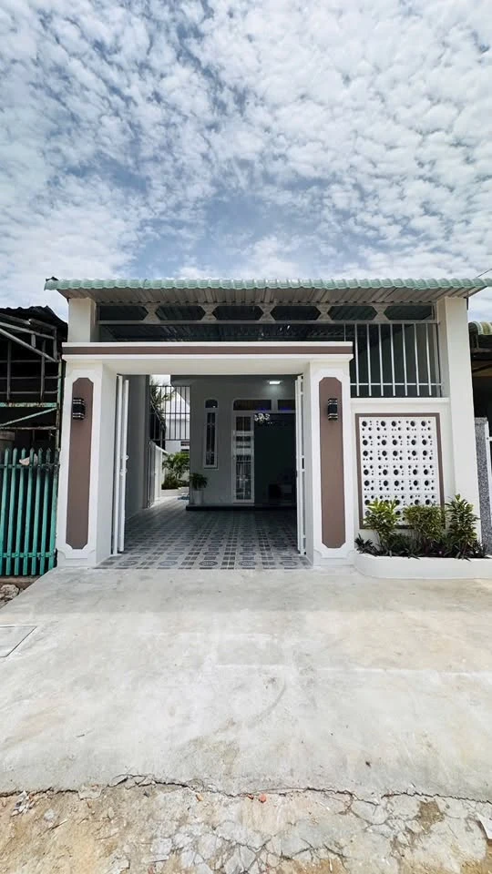 Bán nhà 2PN 93m2 mặt tiền đường Tây Ninh - Ảnh thu nhỏ 2