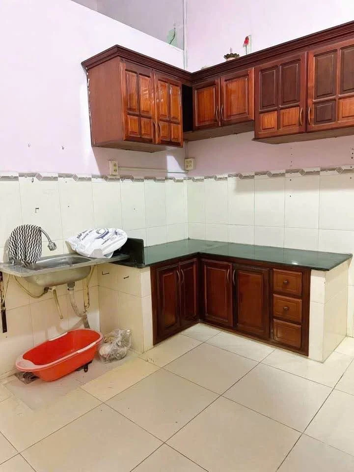 Bán nhà 53m2 hẻm Trần Hưng Đạo gần chợ Đầm, Quy Nhơn, giá 2 tỷ 1xx - Ảnh thu nhỏ 3