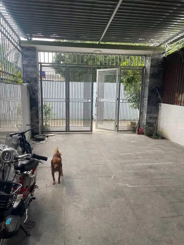 Bán nhà phố 3PN 3WC Phú Hoà Oto 160m2 - Ảnh 1