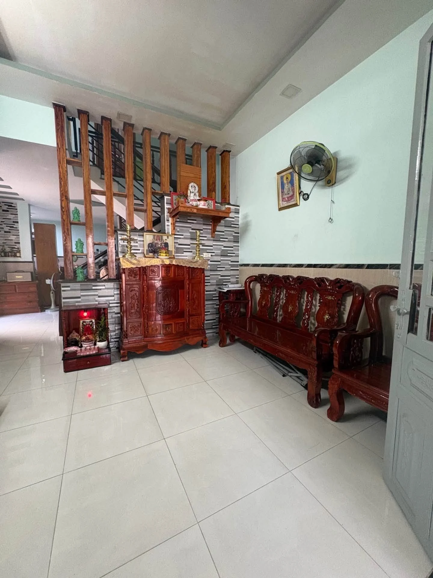 Bán nhà 2 tầng 57m² 3PN gần mặt tiền Nguyễn Duy Trình Phú Hữu - Ảnh 1