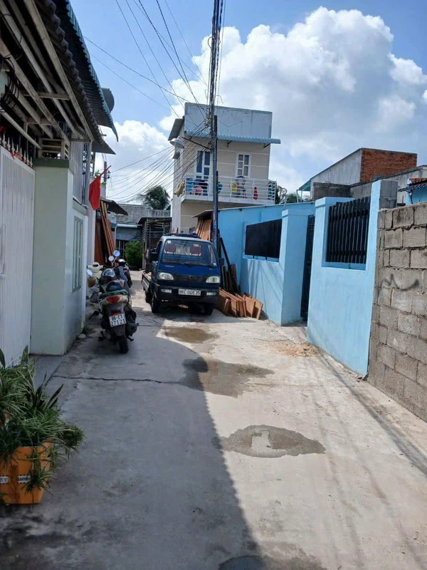 Bán đất tặng nhà cấp 4 gần Nguyễn Hội 112.8m2, Phan Thiết