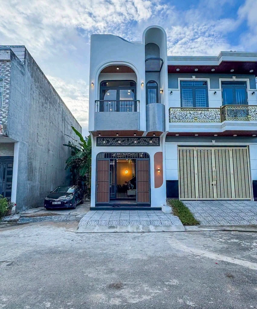 Nhà trệt lầu 3PN hoàn công 64m² Cần Thơ 4 tỷ 390 triệu - Ảnh 1