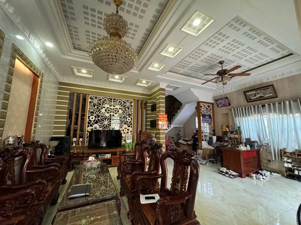 Villa 3 tầng 310m2 tại Nguyễn Duy Trinh, Quận 2 - 24,8 tỷ - Ảnh thu nhỏ 4