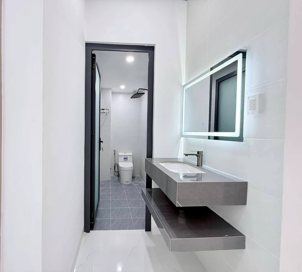 Bán nhà 1 trệt 1 lầu 3PN tại Long Khánh, 100m², 1 tỷ 980 triệu - Ảnh thu nhỏ 3