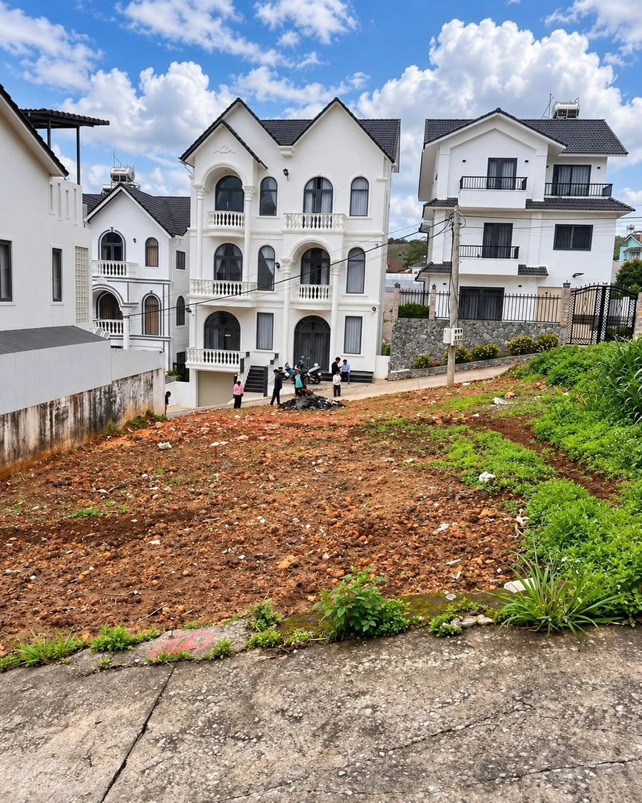 Bán đất 63m² khu biệt thự Vạn Thành, Đà Lạt giá 2,5 tỷ, đường ô tô 5m - Ảnh 1