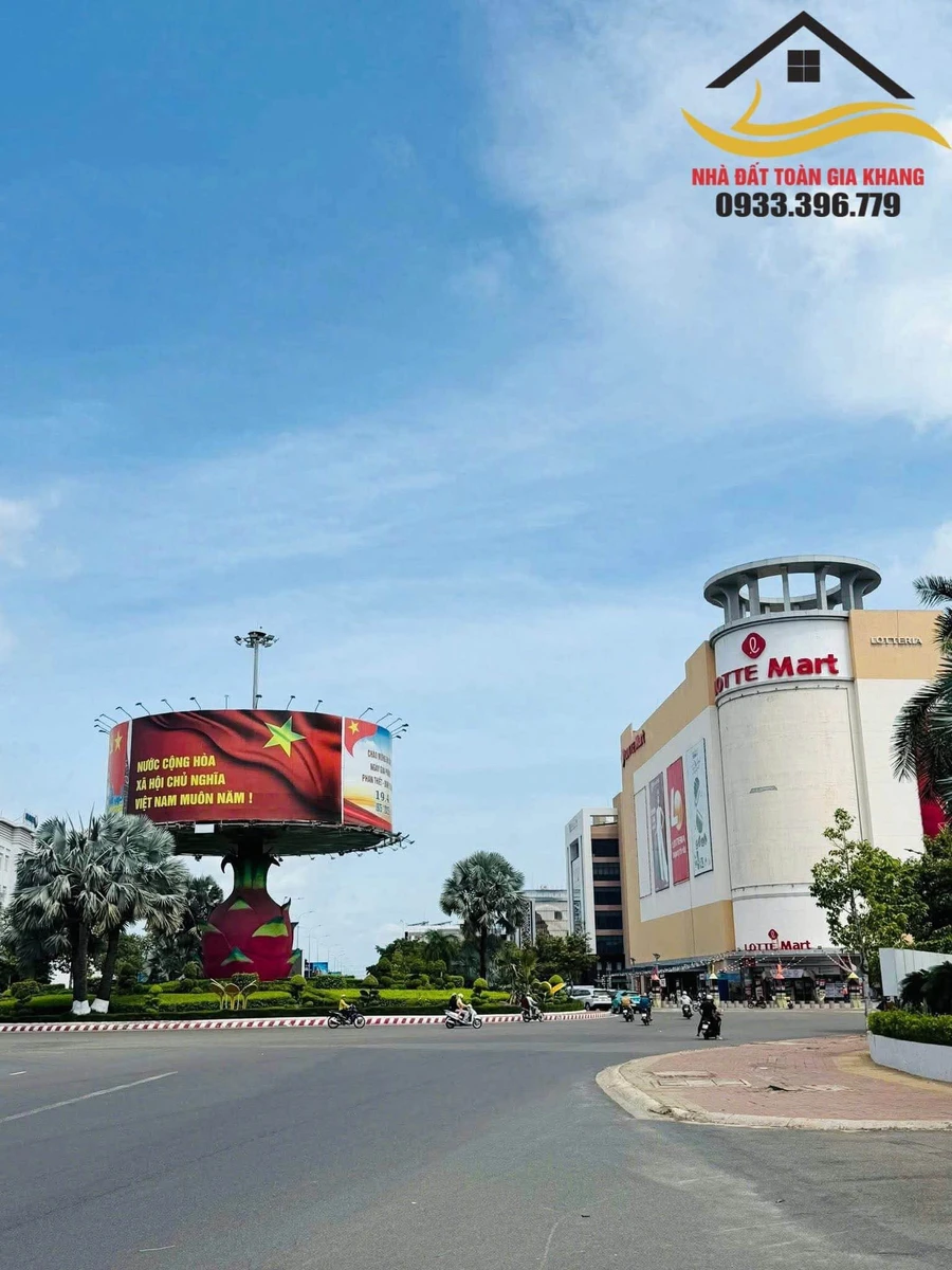 Bán nhà 2 mặt tiền Tôn Đức Thắng, Phan Thiết, 165.5m2 - Ảnh 1