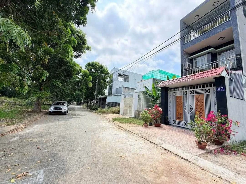 Bán đất 88m² Thị Trấn Bến Lức, Bình Dương, giá 1 tỷ 750