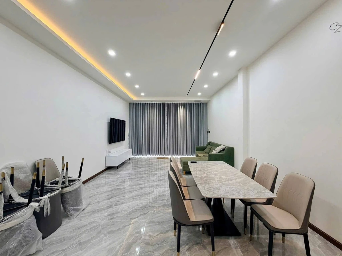 Bán nhà mặt tiền đường Lý Thị Huê, Vĩnh Quang, Rạch Giá 4,5x21,5m giá 2,7 tỷ - Ảnh thu nhỏ 4