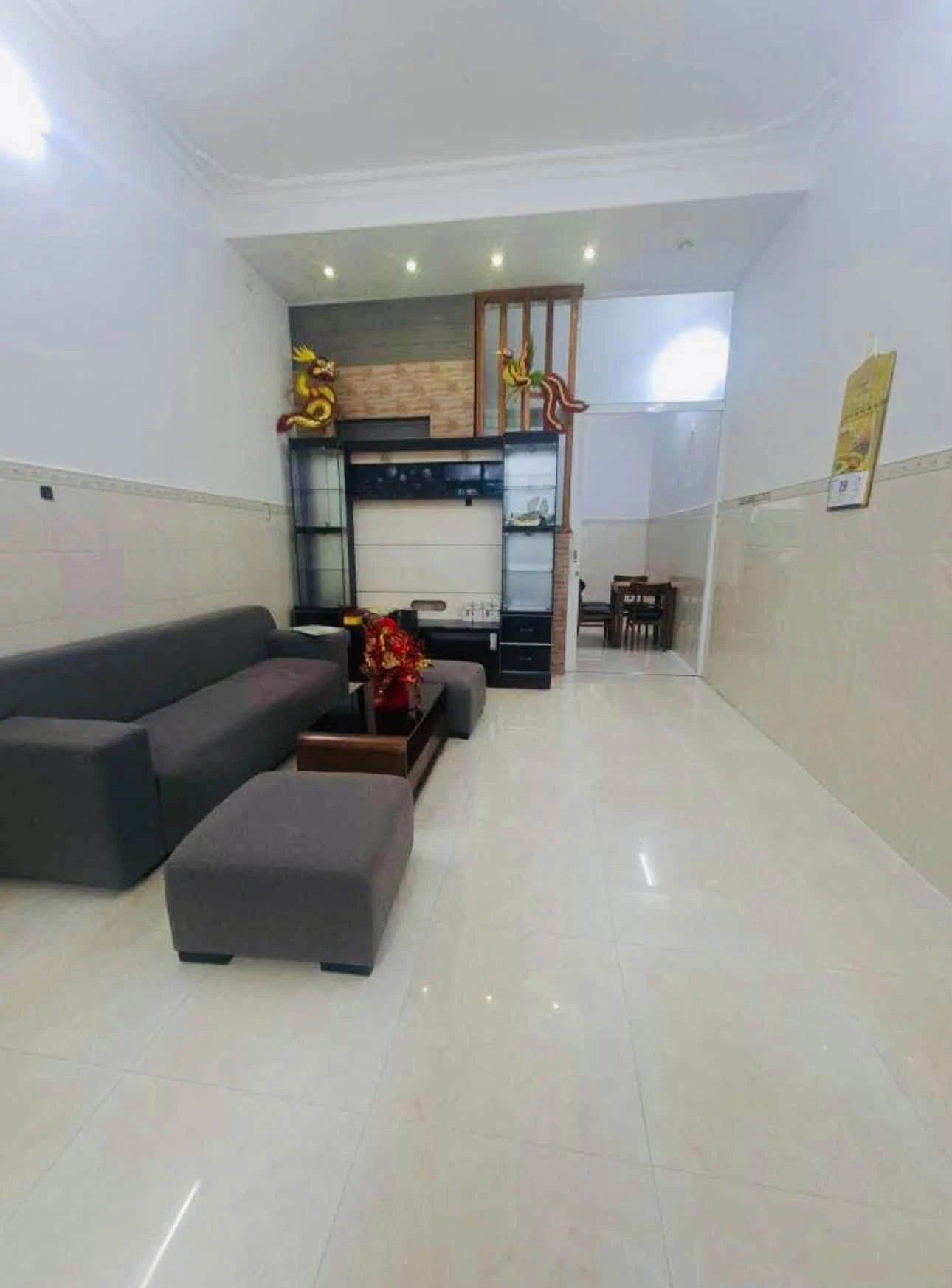 Bán nhà hẻm Trần Hưng Đạo 55m2 2 phòng ngủ Quận 1 - Ảnh 1