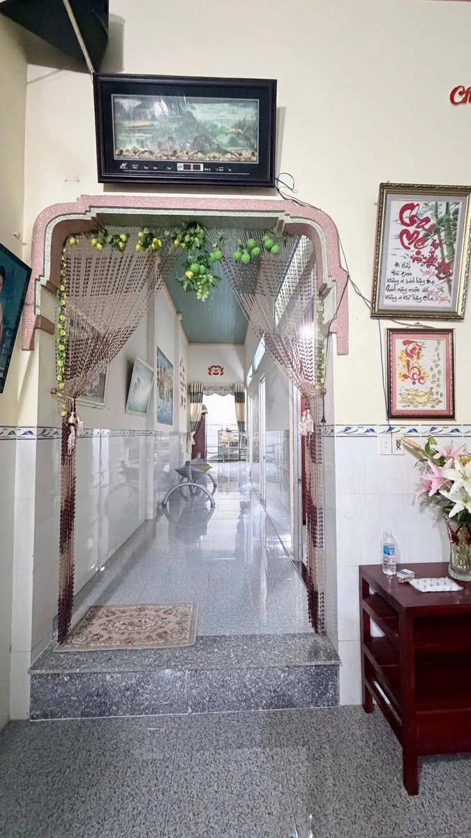 Bán nhà 2 mặt tiền gần Nguyễn Huệ, 144m², 3PN, 2WC, 2.2 tỷ - Ảnh thu nhỏ 2