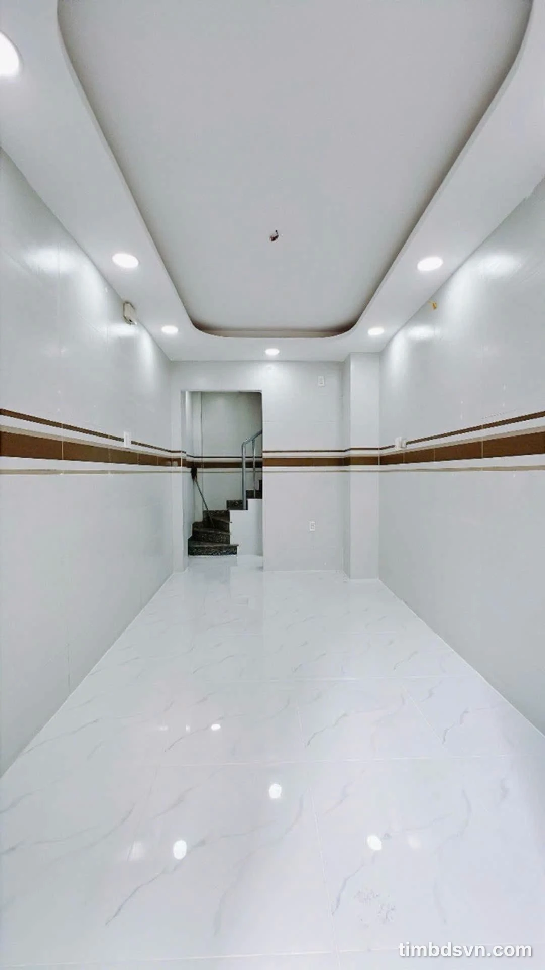 Bán nhà phố 70m² 3 phòng ngủ gần Khánh Hội Quận 4 - Ảnh 1