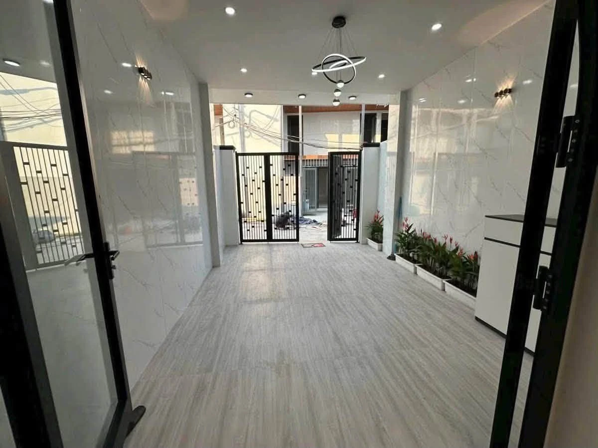 Bán nhà 3 tầng 62m² sát biển Nguyễn Tất Thành 4 tỷ - Ảnh thu nhỏ 2