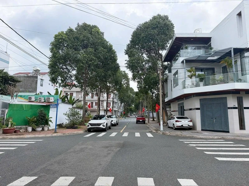 Bán lô đất góc 2 mặt tiền 5x20m Đoàn Thị Điểm - Nguyễn Khánh Toàn, TP Bà Rịa, giá 4,3 tỷ