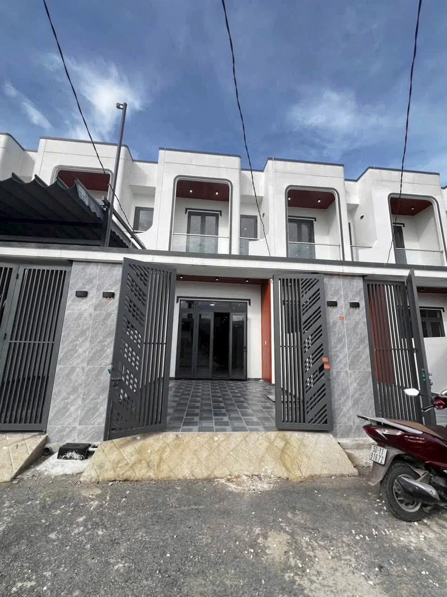 Nhà bán gần Sân Golf Long Thành, 90m², 3PN, 700 triệu - Ảnh 1