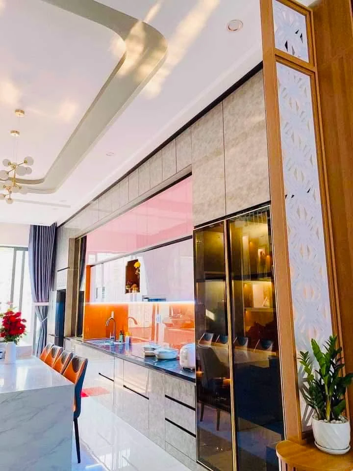 Nhà 3 tầng mặt tiền Trần Cao Vân, 110m², Quảng Ngãi - Ảnh thu nhỏ 4