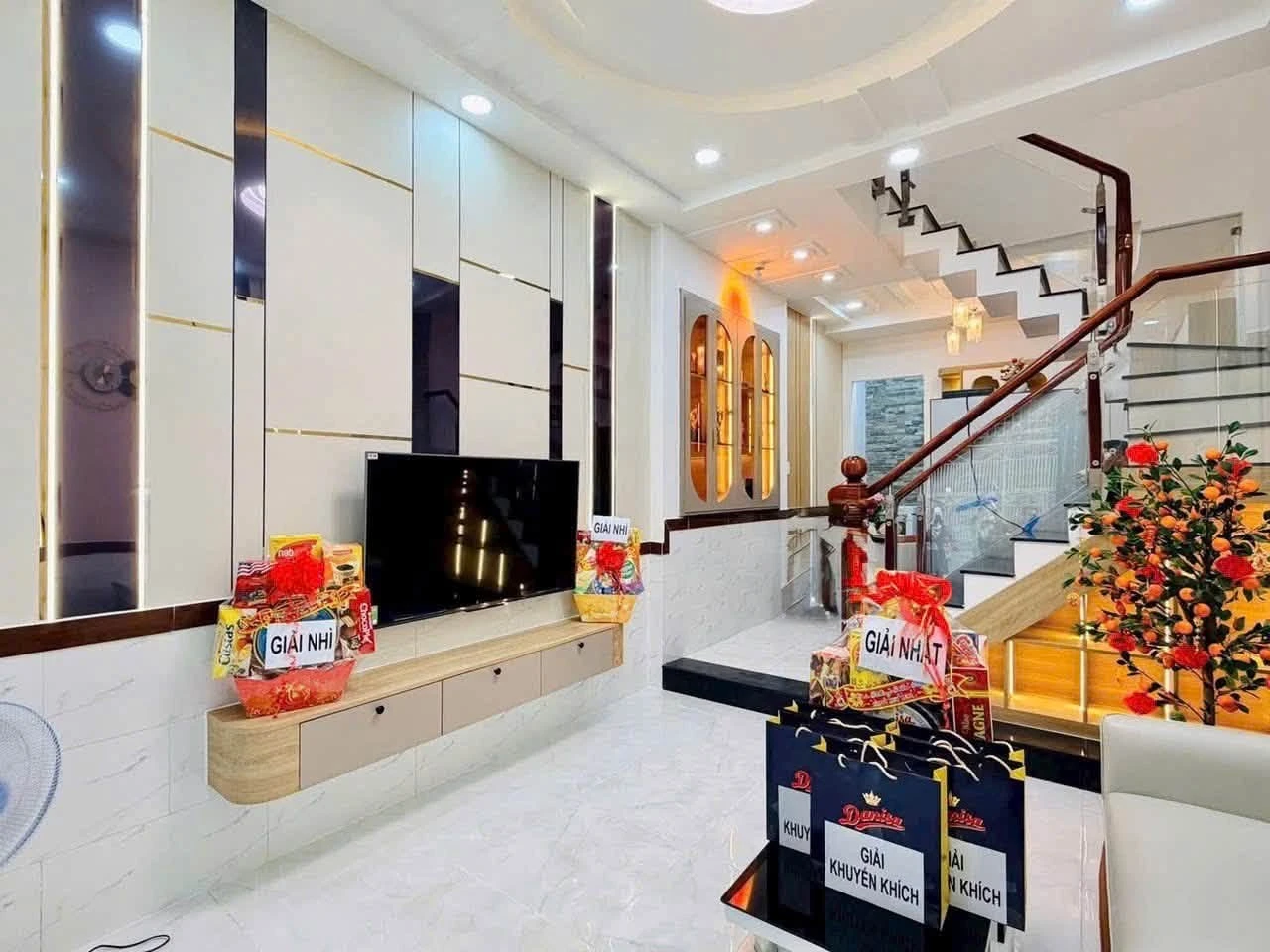 Bán nhà 2 tầng 3.5x10m2, 2PN, Nguyễn Văn Lượng, ~4 tỷ - Ảnh 1