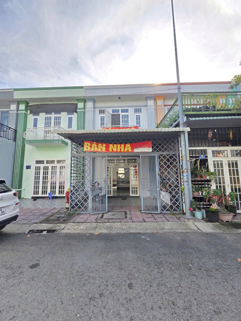Bán nhà 1 trệt 1 lầu 74.7m² Thuận Giao 3.6 tỷ - Ảnh 1