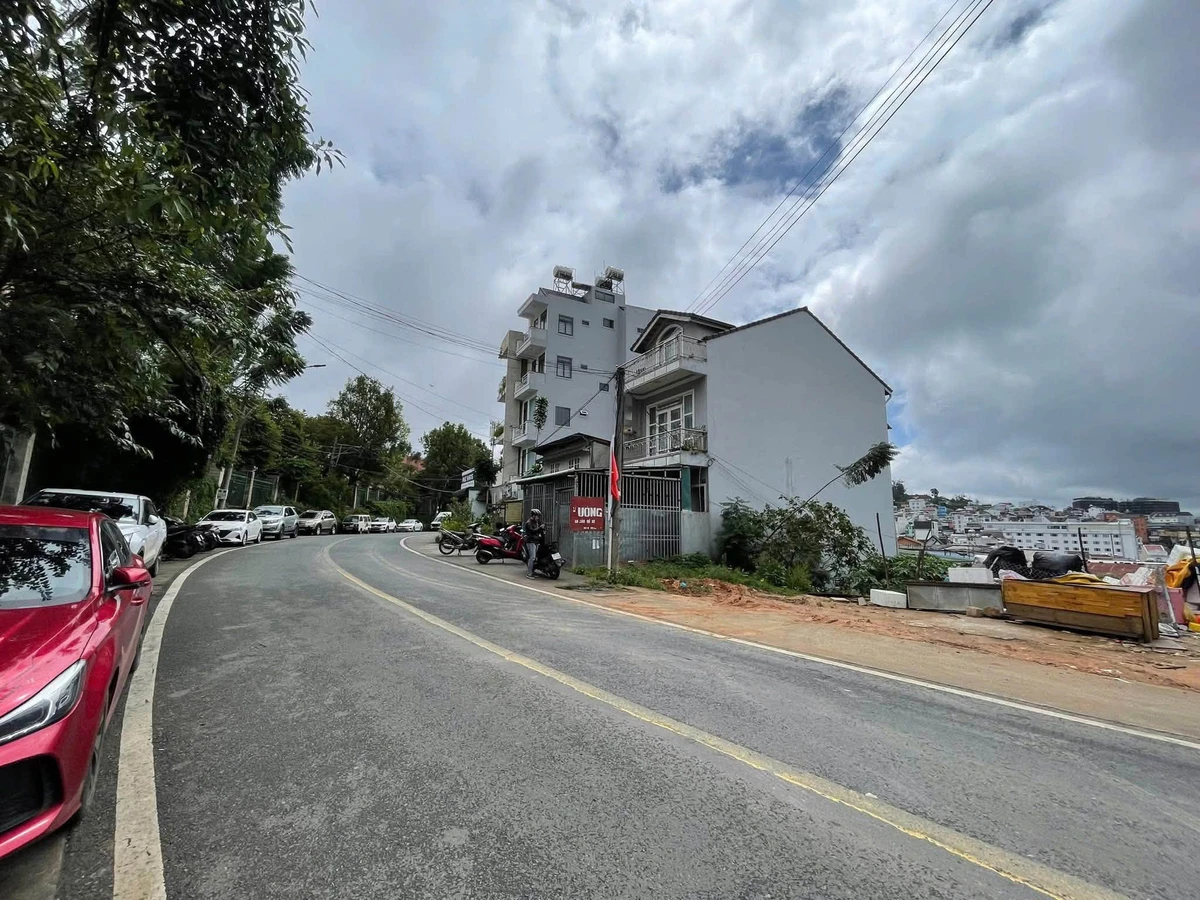 Bán đất liên kế mặt tiền 152m² Phạm Ngọc Thạch 11.5 tỷ - Ảnh thu nhỏ 2