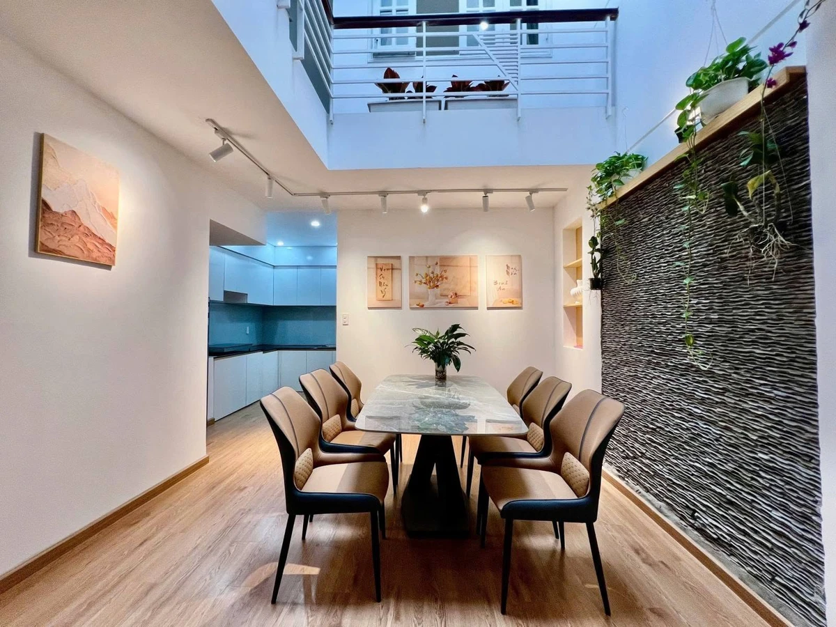 Bán nhà 2.5 tầng 63m2 đường Điện Biên Phủ, Quận 1 - Ảnh 1