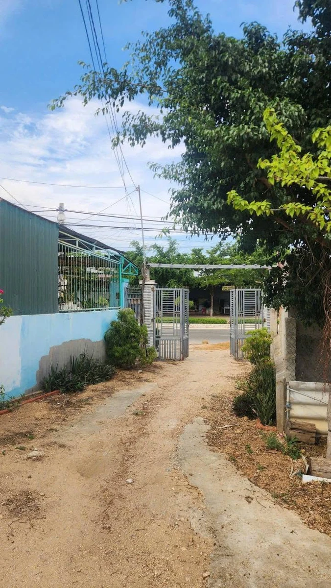 Bán nhà mặt tiền Yên Ninh 800m2, Phan Rang Tháp Chàm 7.5 tỷ - Ảnh 1
