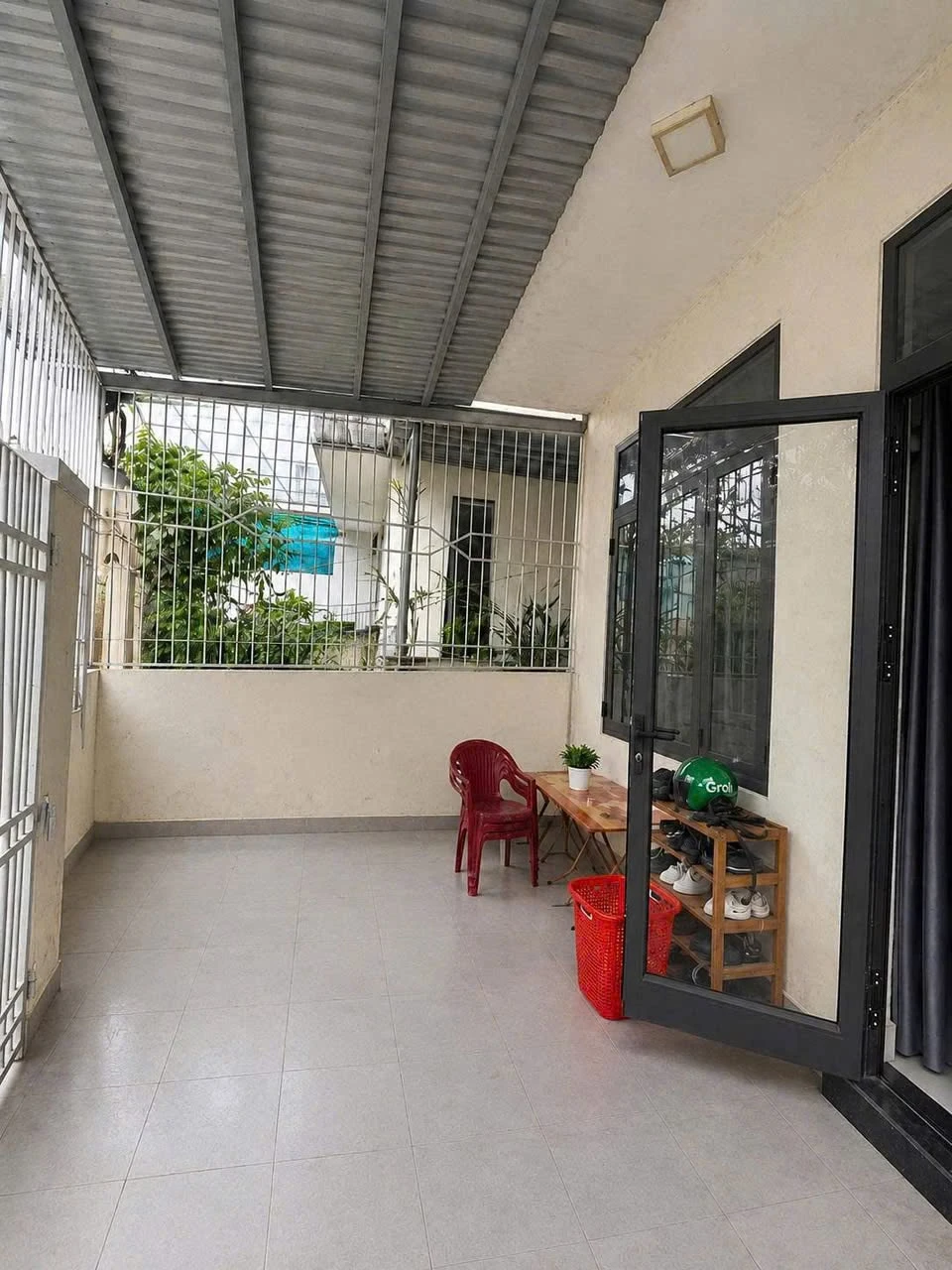 Bán nhà 2 PN, 100m² gần Điện Biên Phủ, Quận 1 – 2,2 tỷ - Ảnh 1