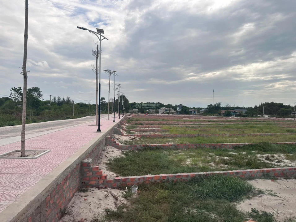 Bán đất mặt đường QH 50m chạy thông ra biển xã Nam Cửa Việt, giá 650 triệu - Ảnh thu nhỏ 2