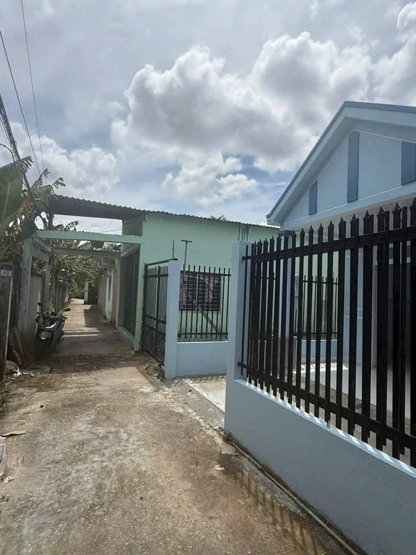Bán nhà đất 96m² 2 phòng ngủ Mỹ Thạnh An 850 triệu