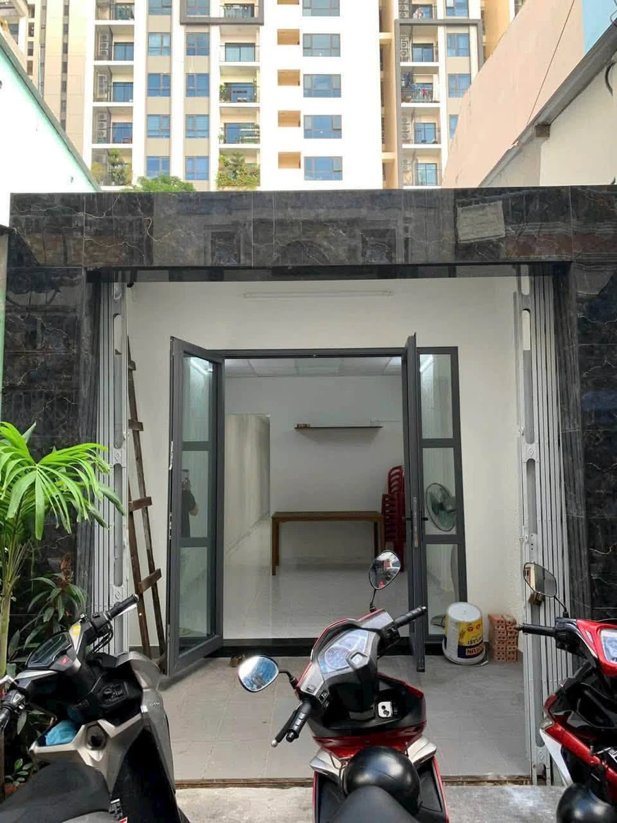 Bán nhà cấp 4 hẻm xe hơi 62m2, 2PN, sát vách Hà Đô Quận 10, giá 7,9 tỷ - Ảnh thu nhỏ 2