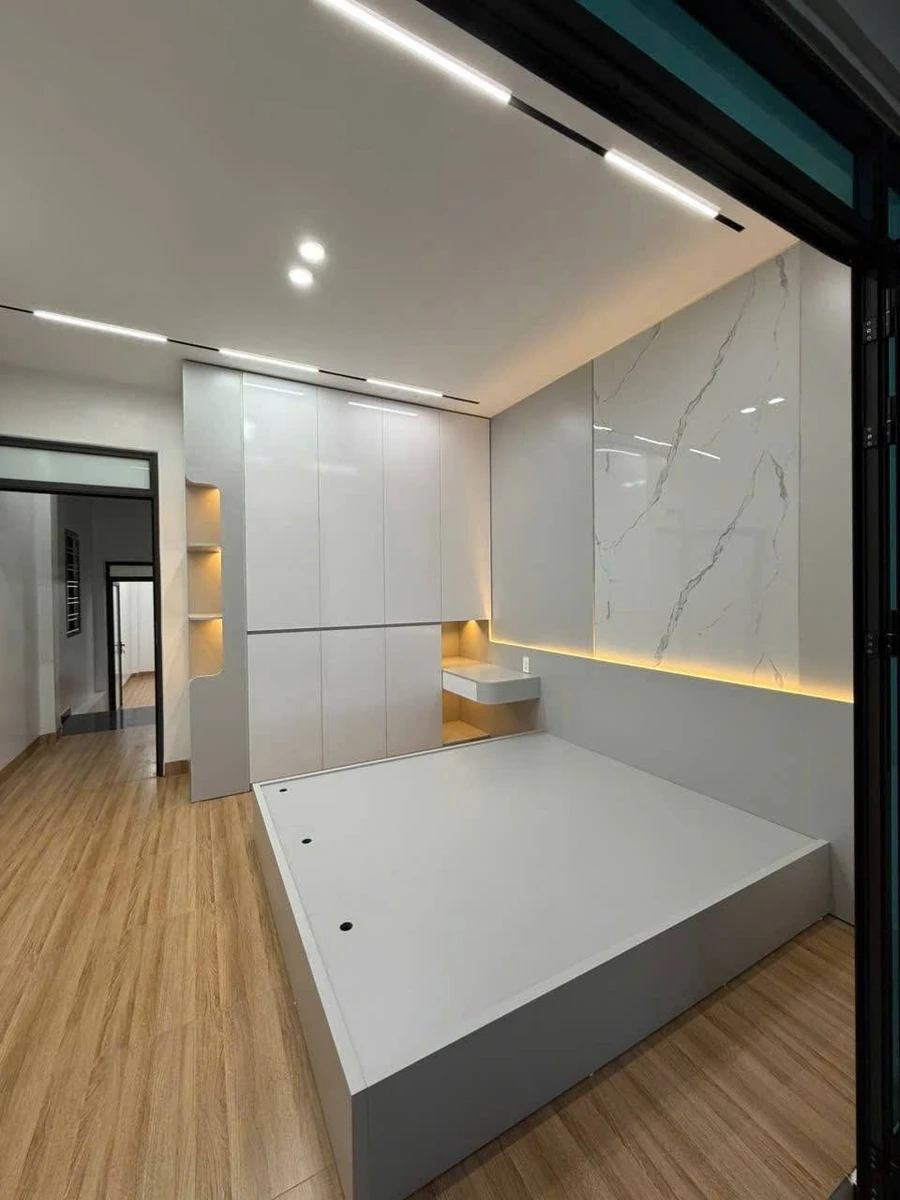 Bán nhà 3 tầng 70m² Bình Lộc, để ô tô trong sân - Ảnh thu nhỏ 4