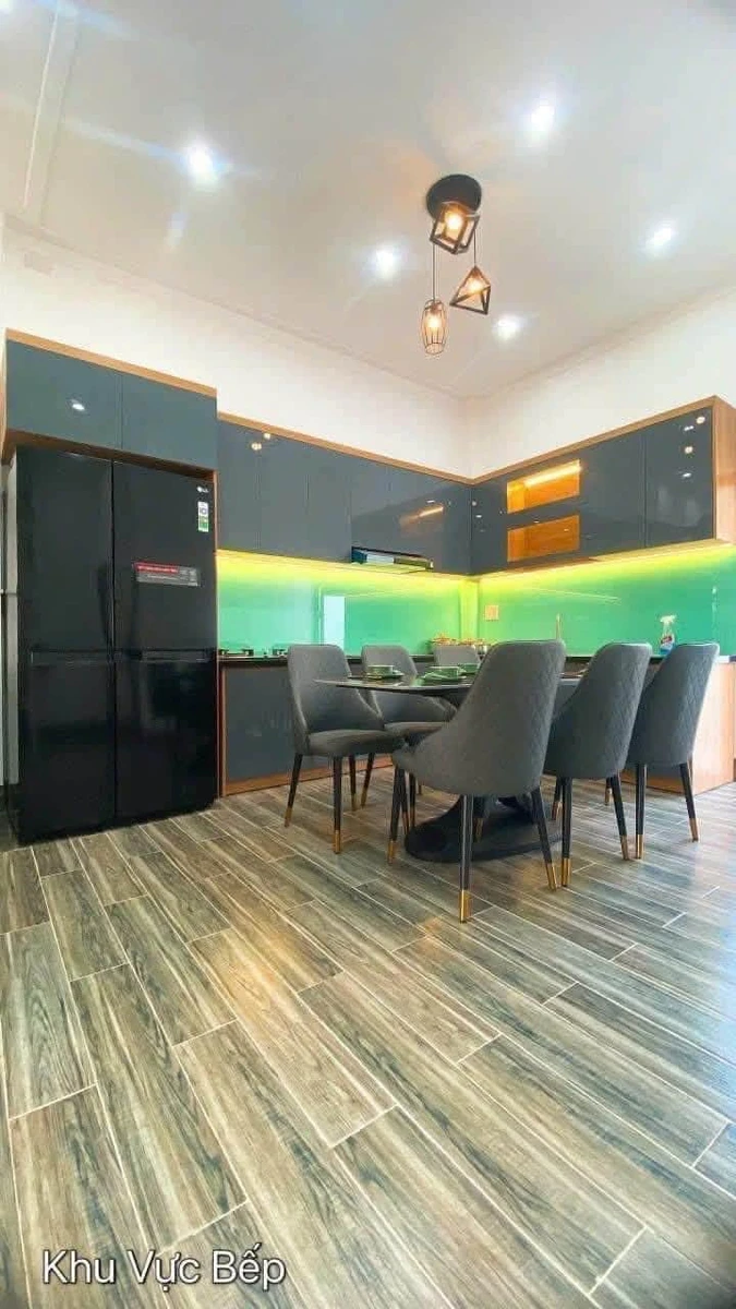 Bán nhà 90m2, 3 PN, 2 WC Đồng Khởi Quận 1 - Ảnh thu nhỏ 4