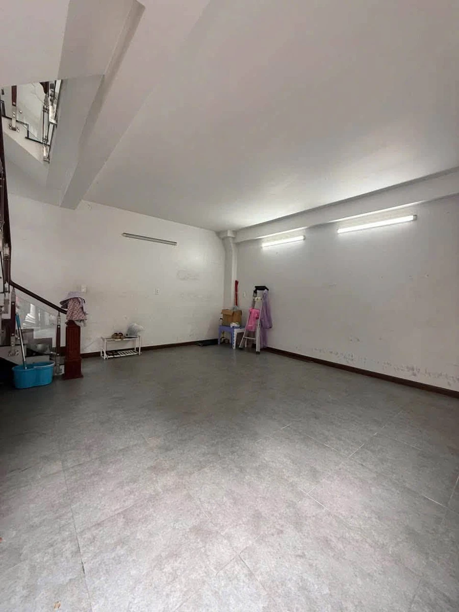 Cho thuê nhà 4 tầng sân thượng 72m² Tân Quý, Tân Phú - 16 triệu/tháng - Ảnh thu nhỏ 3