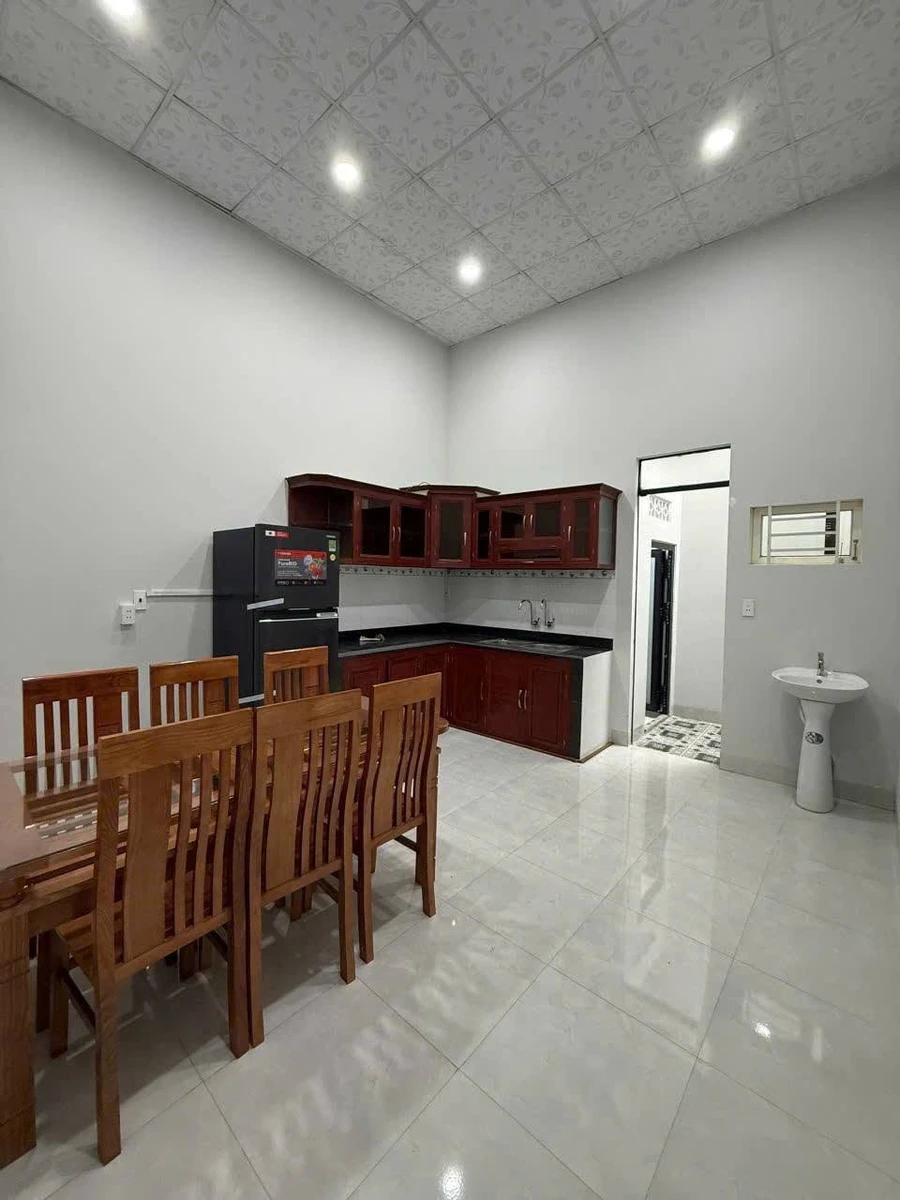 Bán nhà cấp 4 hẻm Trần Phú, 84m², 3PN, 2.75 tỷ - Ảnh thu nhỏ 4