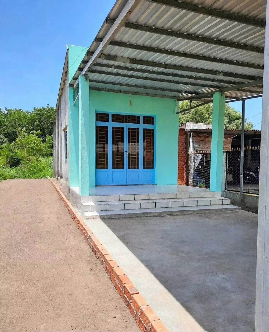 Bán đất 420m² tặng nhà cấp 4 Long Nguyên, Bình Chánh - Ảnh 1
