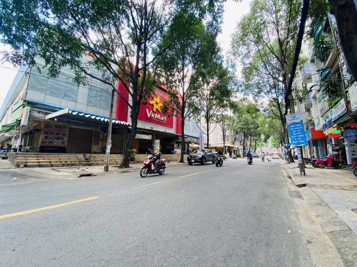 Bán nhà mặt tiền Phan Đình Phùng 186m2, 5 phòng, 14 tỷ - Ảnh thu nhỏ 2